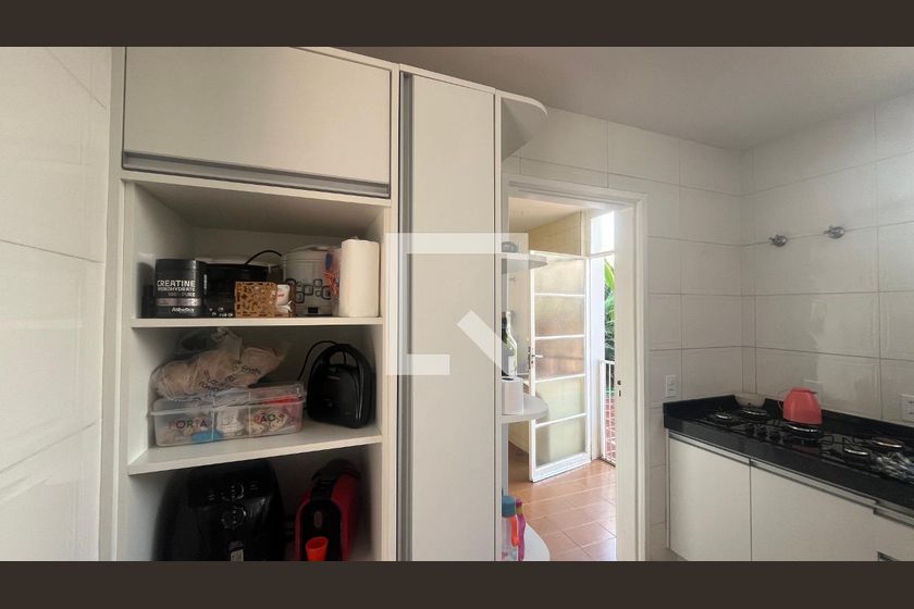 Casa à Venda - Guanabara, 3 Quartos,  242 m2 em , Campinas - sp | SoloBR
