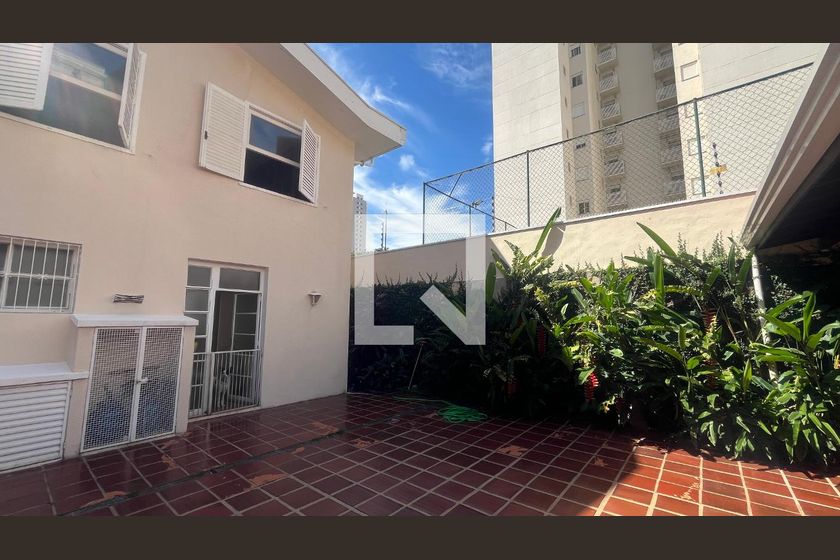 Casa à Venda - Guanabara, 3 Quartos,  242 m2 em , Campinas - sp | SoloBR