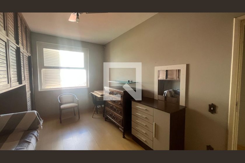 Casa à Venda - Guanabara, 3 Quartos,  242 m2 em , Campinas - sp | SoloBR