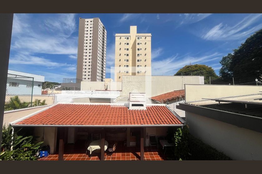 Casa à Venda - Guanabara, 3 Quartos,  242 m2 em , Campinas - sp | SoloBR