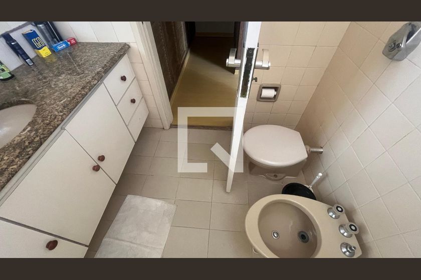 Casa à Venda - Guanabara, 3 Quartos,  242 m2 em , Campinas - sp | SoloBR