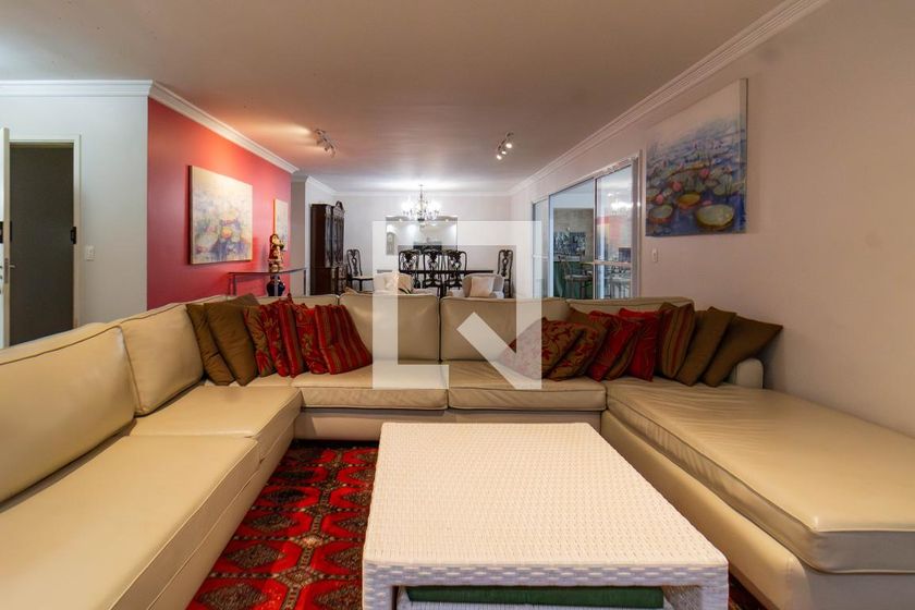 Apartamento, 3 quartos, 210 m² - Foto 1