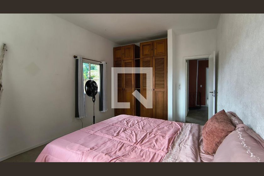 Casa, 5 quartos, 270 m² - Foto 31