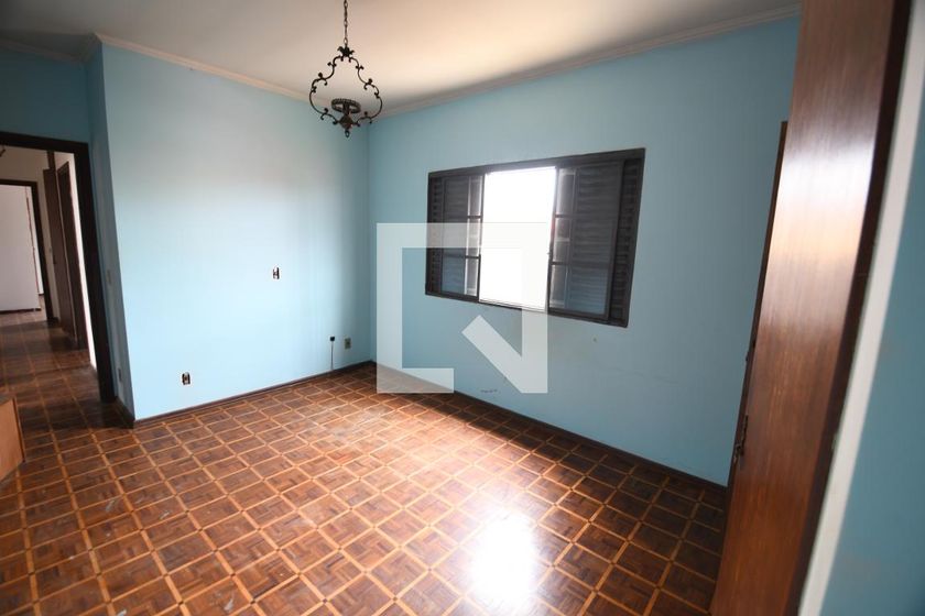 Casa à Venda - Jardim Chapadão, 3 Quartos,  330 m2 em , Campinas - sp | SoloBR