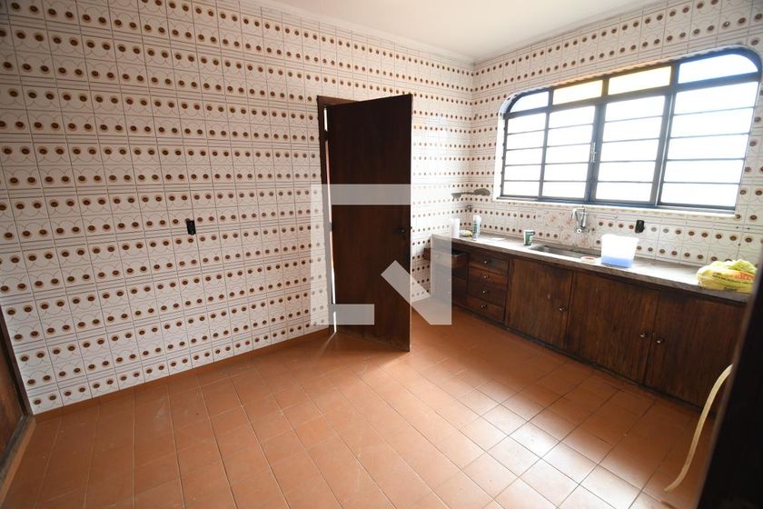 Casa à Venda - Jardim Chapadão, 3 Quartos,  330 m2 em , Campinas - sp | SoloBR