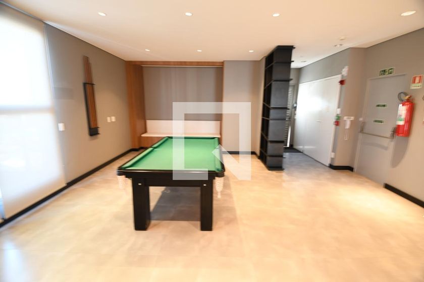 Casa à Venda - Cambuí, 1 Quarto,  40 m2 em , Campinas - sp | SoloBR
