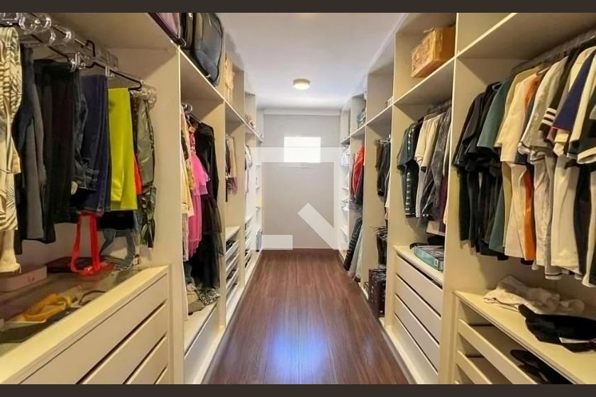 Casa à Venda - Lot. Alphaville Campinas, 3 Quartos,  580 m2 em , Campinas - sp | SoloBR