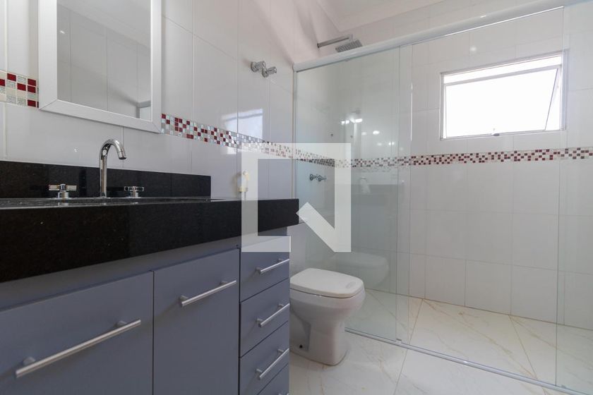 Casa à Venda - Swiss Park, 4 Quartos,  330 m2 em , Campinas - sp | SoloBR