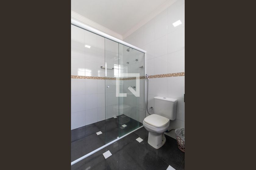 Casa à Venda - Swiss Park, 4 Quartos,  330 m2 em , Campinas - sp | SoloBR