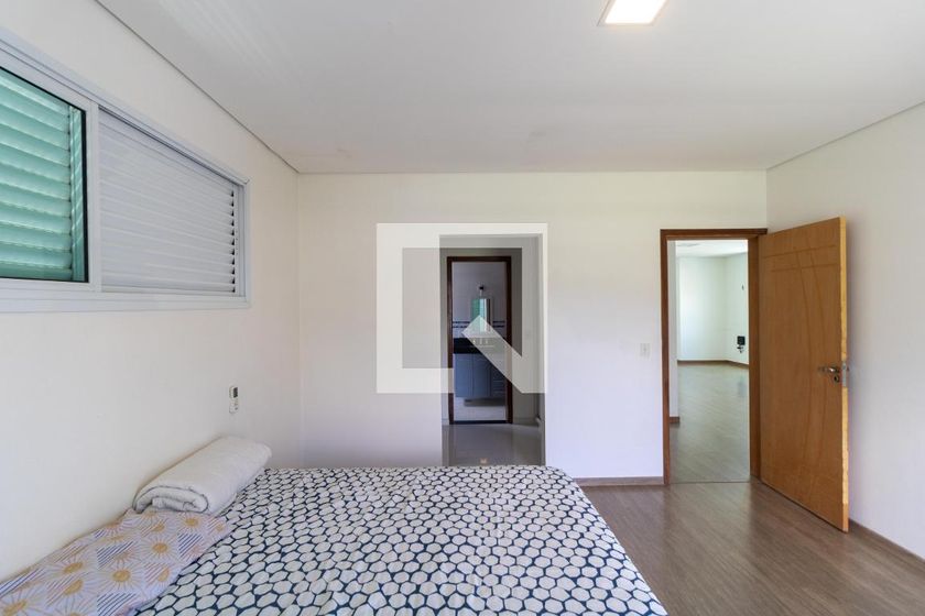 Casa à Venda - Swiss Park, 4 Quartos,  330 m2 em , Campinas - sp | SoloBR