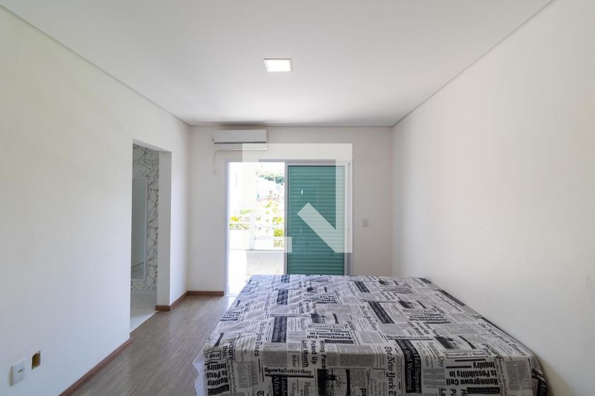 Casa à Venda - Swiss Park, 4 Quartos,  330 m2 em , Campinas - sp | SoloBR