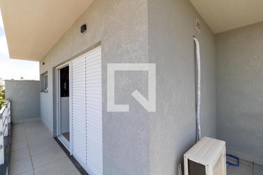 Casa à Venda - Swiss Park, 4 Quartos,  330 m2 em , Campinas - sp | SoloBR