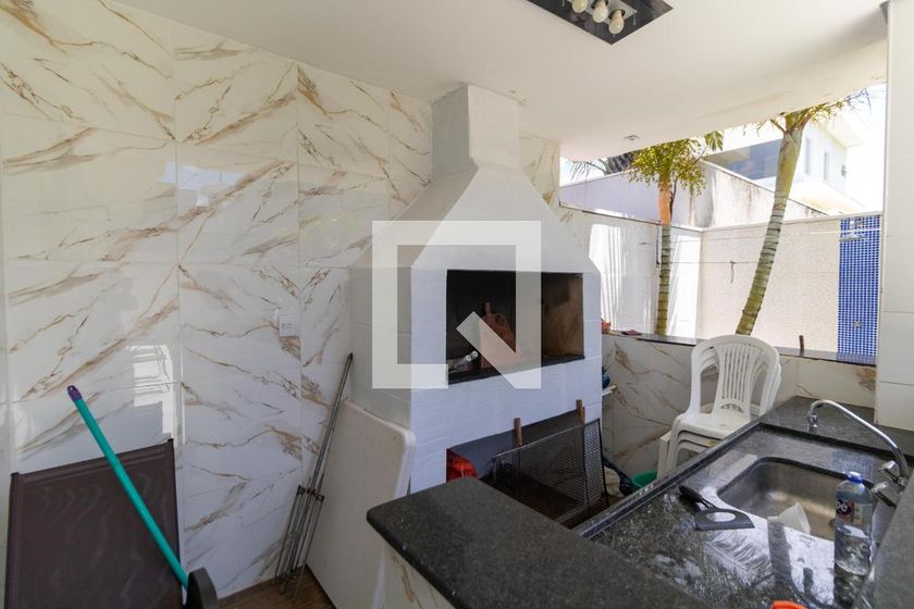 Casa à Venda - Swiss Park, 4 Quartos,  330 m2 em , Campinas - sp | SoloBR