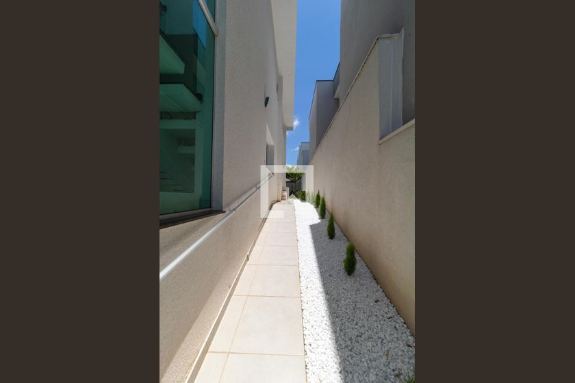Casa à Venda - Swiss Park, 4 Quartos,  330 m2 em , Campinas - sp | SoloBR