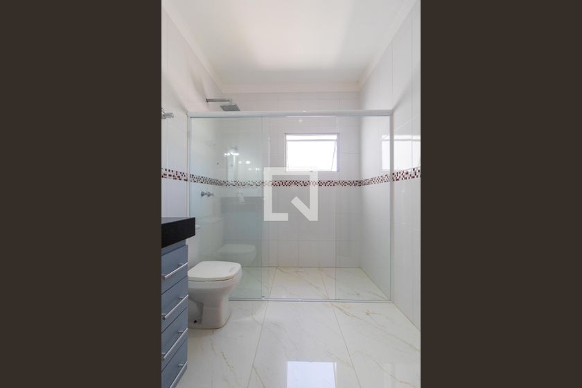 Casa à Venda - Swiss Park, 4 Quartos,  330 m2 em , Campinas - sp | SoloBR