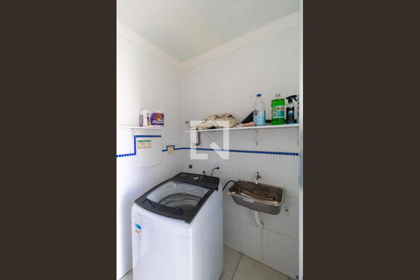 Casa à Venda - Swiss Park, 4 Quartos,  330 m2 em , Campinas - sp | SoloBR