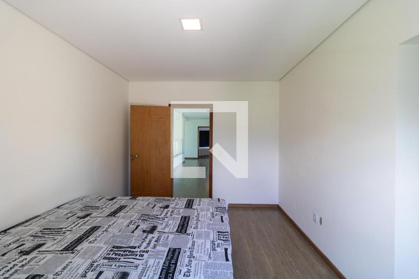 Casa à Venda - Swiss Park, 4 Quartos,  330 m2 em , Campinas - sp | SoloBR