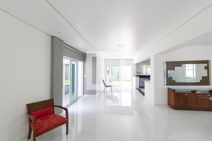 Casa à Venda - Swiss Park, 4 Quartos,  330 m2 em , Campinas - sp | SoloBR