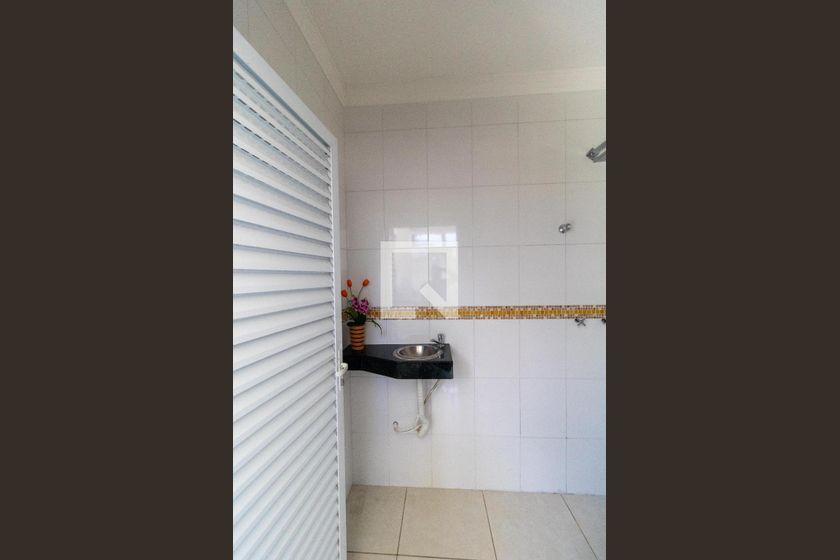 Casa à Venda - Swiss Park, 4 Quartos,  330 m2 em , Campinas - sp | SoloBR