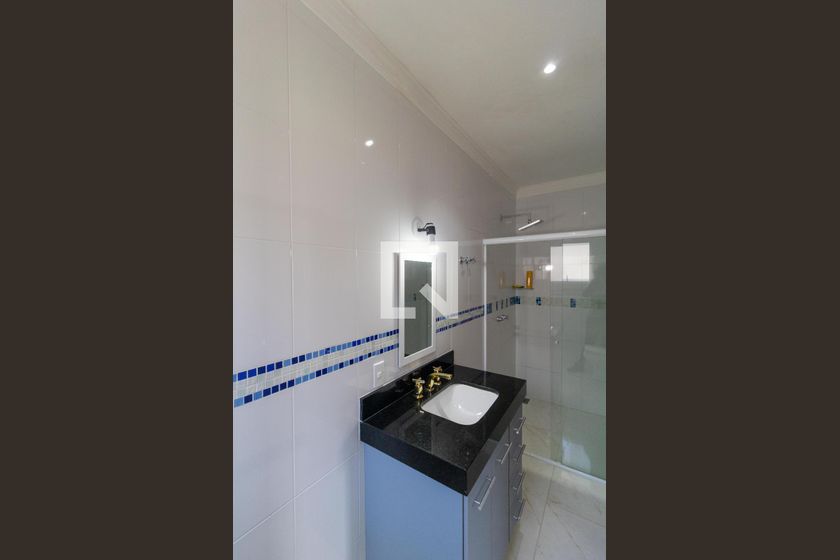 Casa à Venda - Swiss Park, 4 Quartos,  330 m2 em , Campinas - sp | SoloBR