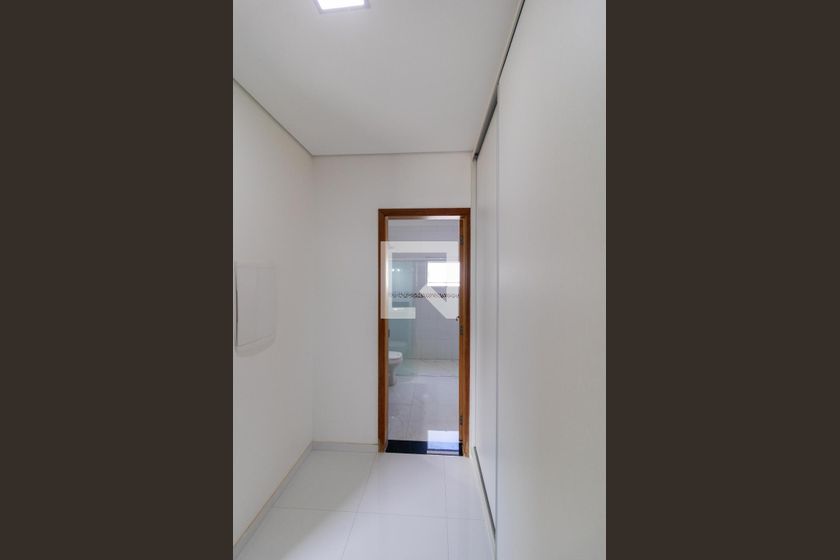 Casa à Venda - Swiss Park, 4 Quartos,  330 m2 em , Campinas - sp | SoloBR
