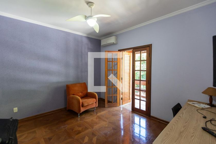 Casa à Venda - Mansões Santo Antônio, 3 Quartos,  255 m2 em , Campinas - sp | SoloBR