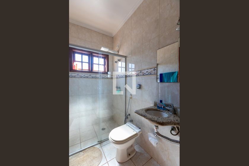 Casa à Venda - Mansões Santo Antônio, 3 Quartos,  255 m2 em , Campinas - sp | SoloBR