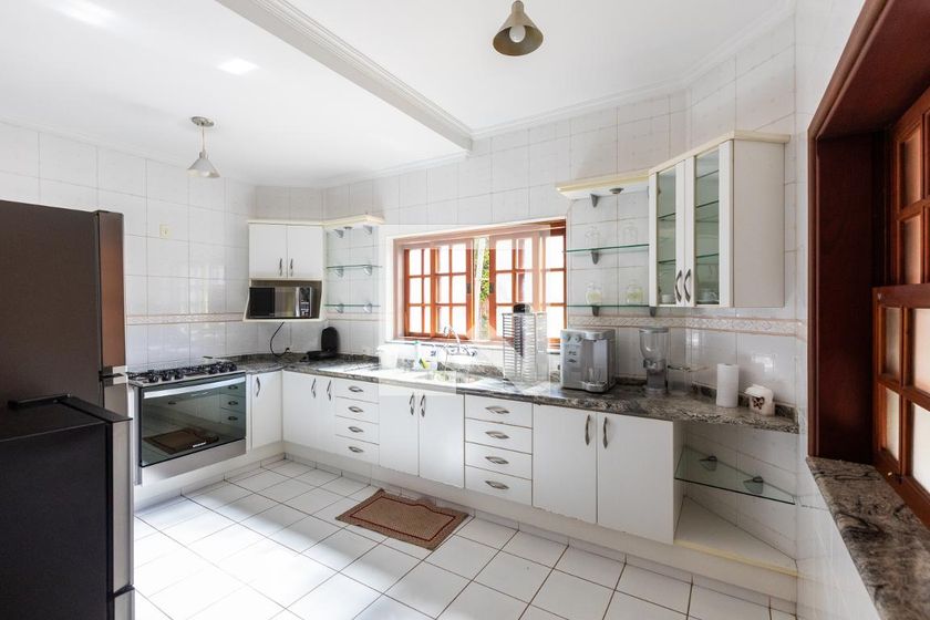 Casa à Venda - Mansões Santo Antônio, 3 Quartos,  255 m2 em , Campinas - sp | SoloBR