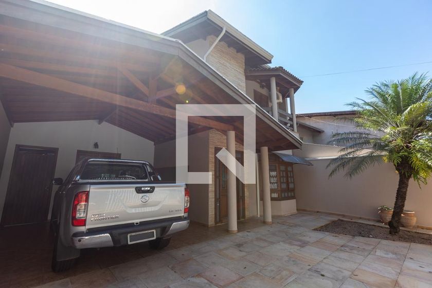 Casa à Venda - Mansões Santo Antônio, 3 Quartos,  255 m2 em , Campinas - sp | SoloBR