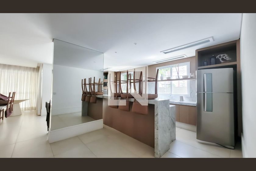 Apartamento à Venda - Centro, 1 Quarto,  39 m2 em , Campinas - sp | SoloBR