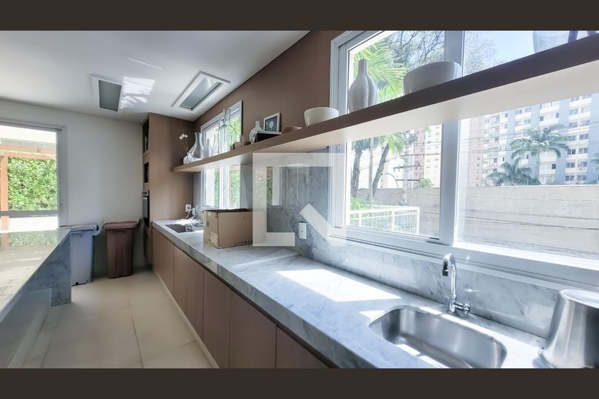 Apartamento à Venda - Centro, 1 Quarto,  39 m2 em , Campinas - sp | SoloBR