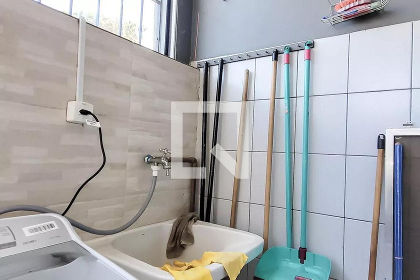 Casa à Venda - Guanabara, 4 Quartos,  400 m2 em , Campinas - sp | SoloBR