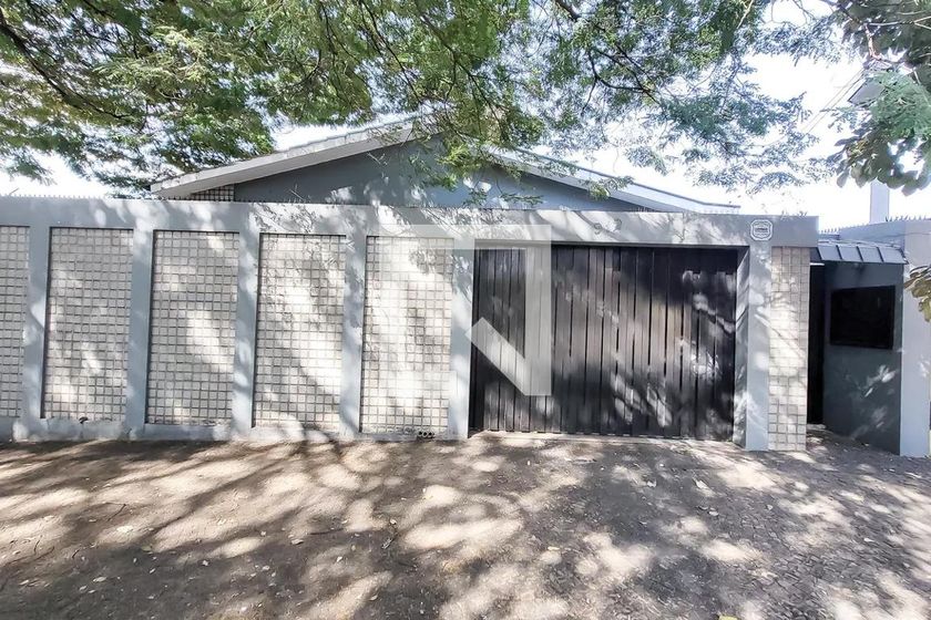 Casa à Venda - Guanabara, 4 Quartos,  400 m2 em , Campinas - sp | SoloBR