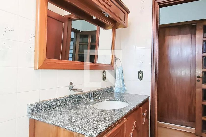 Casa à Venda - Guanabara, 4 Quartos,  400 m2 em , Campinas - sp | SoloBR