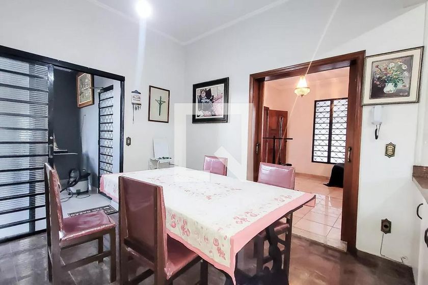 Casa à Venda - Guanabara, 4 Quartos,  400 m2 em , Campinas - sp | SoloBR