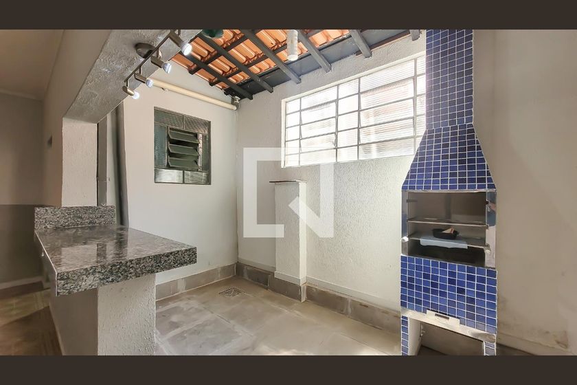 Casa à Venda - Bosque, 3 Quartos,  160 m2 em , Campinas - sp | SoloBR