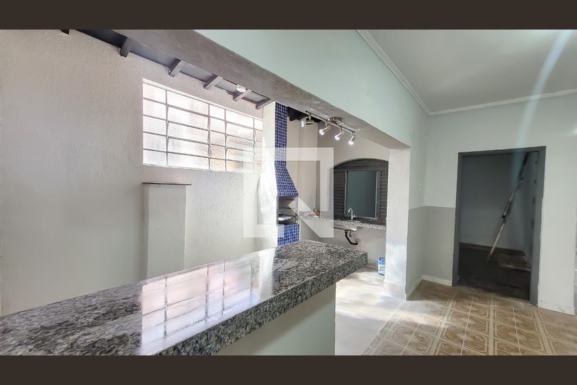 Casa à Venda - Bosque, 3 Quartos,  160 m2 em , Campinas - sp | SoloBR