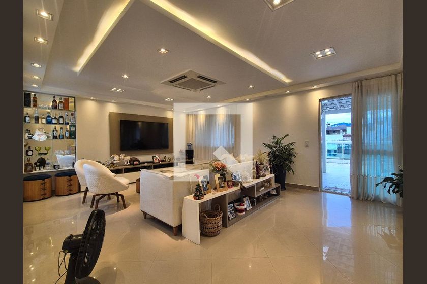 Cobertura, 3 quartos, 220 m² - Foto 2