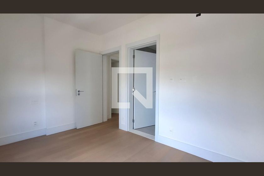 Apartamento à Venda - Cambuí, 3 Quartos,  190 m2 em , Campinas - sp | SoloBR