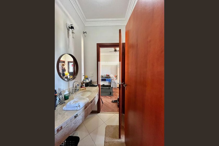 Casa à Venda - Lot. Alphaville Campinas, 4 Quartos,  265 m2 em , Campinas - sp | SoloBR