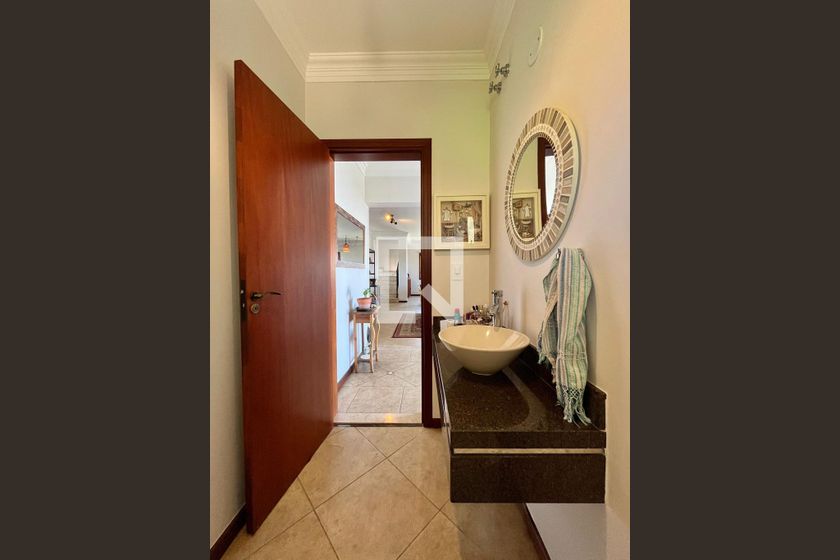 Casa à Venda - Lot. Alphaville Campinas, 4 Quartos,  265 m2 em , Campinas - sp | SoloBR