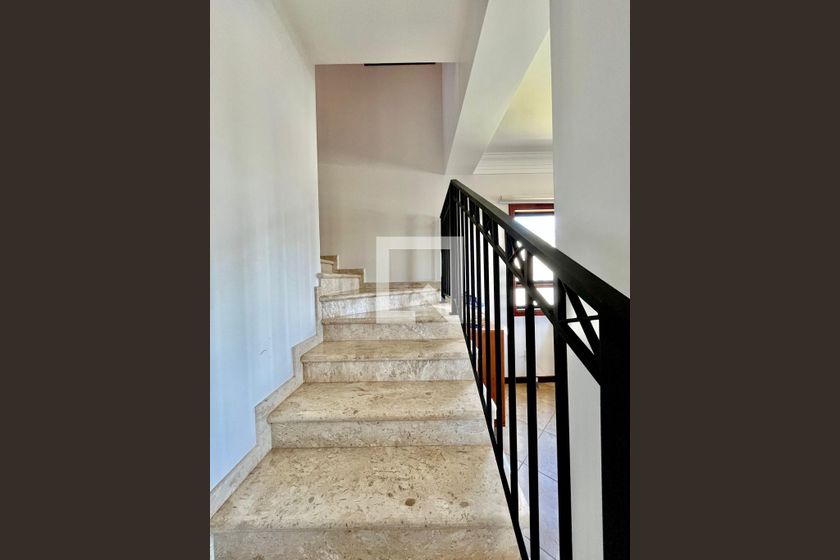 Casa à Venda - Lot. Alphaville Campinas, 4 Quartos,  265 m2 em , Campinas - sp | SoloBR