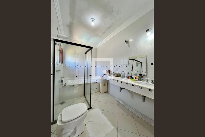 Casa à Venda - Lot. Alphaville Campinas, 4 Quartos,  265 m2 em , Campinas - sp | SoloBR