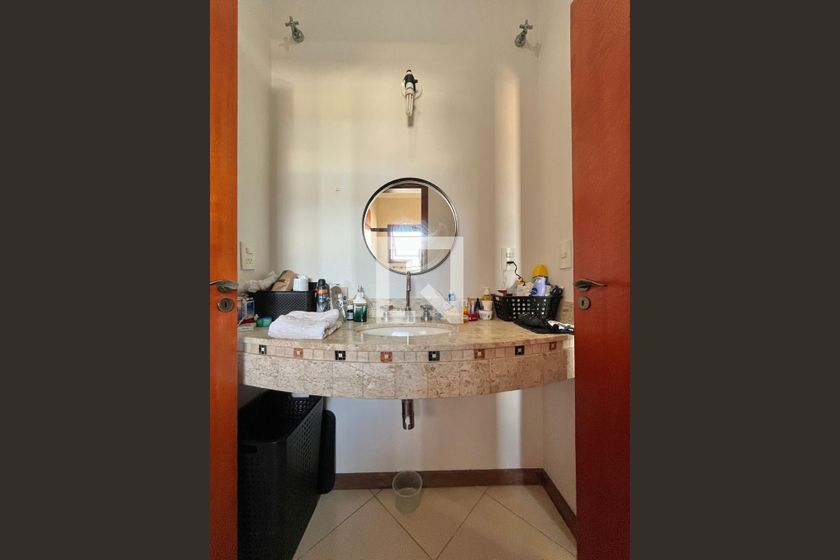 Casa à Venda - Lot. Alphaville Campinas, 4 Quartos,  265 m2 em , Campinas - sp | SoloBR