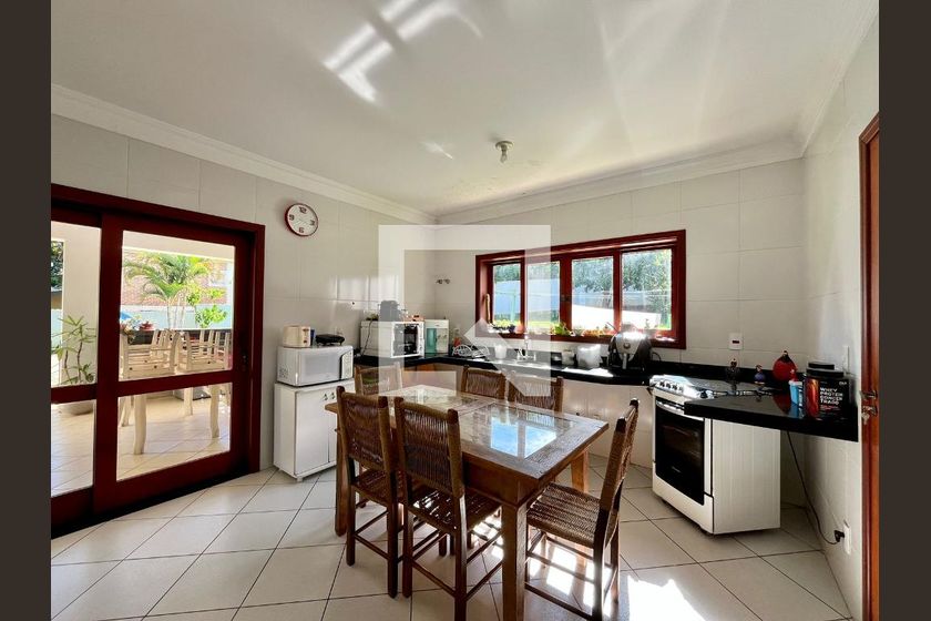 Casa à Venda - Lot. Alphaville Campinas, 4 Quartos,  265 m2 em , Campinas - sp | SoloBR