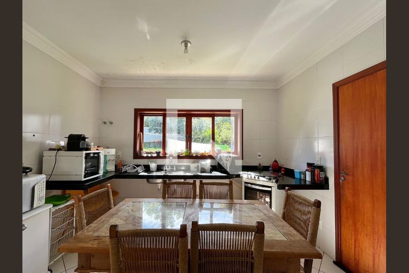 Casa à Venda - Lot. Alphaville Campinas, 4 Quartos,  265 m2 em , Campinas - sp | SoloBR