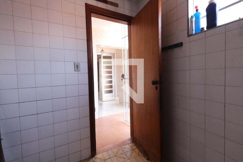 Casa, 3 quartos, 285 m² - Foto 68