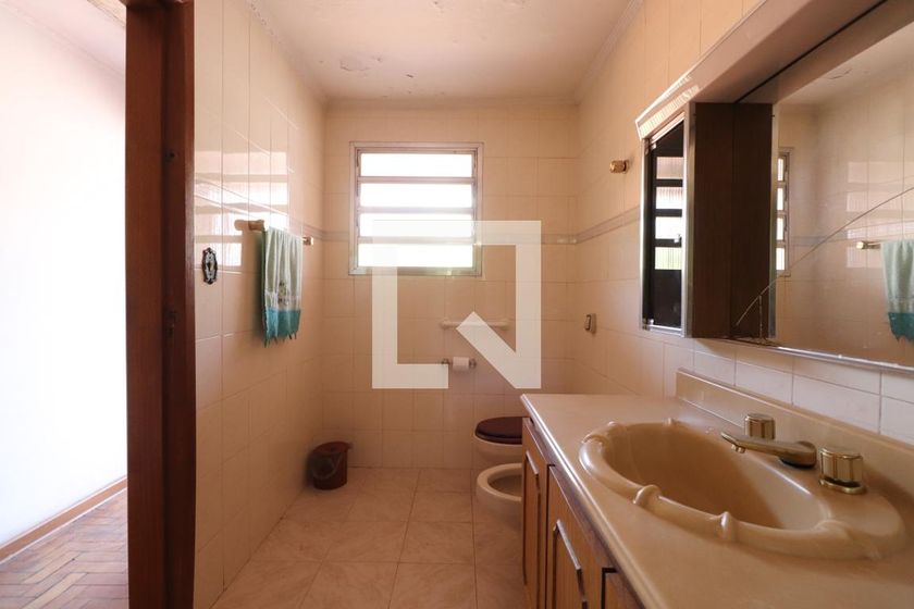 Casa, 3 quartos, 285 m² - Foto 35