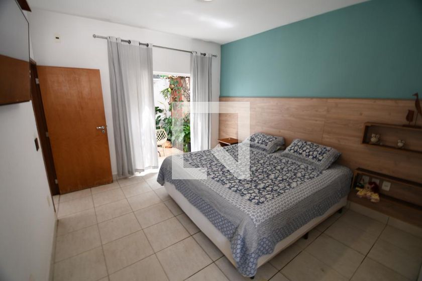 Casa à Venda - Cambuí, 3 Quartos,  190 m2 em , Campinas - sp | SoloBR
