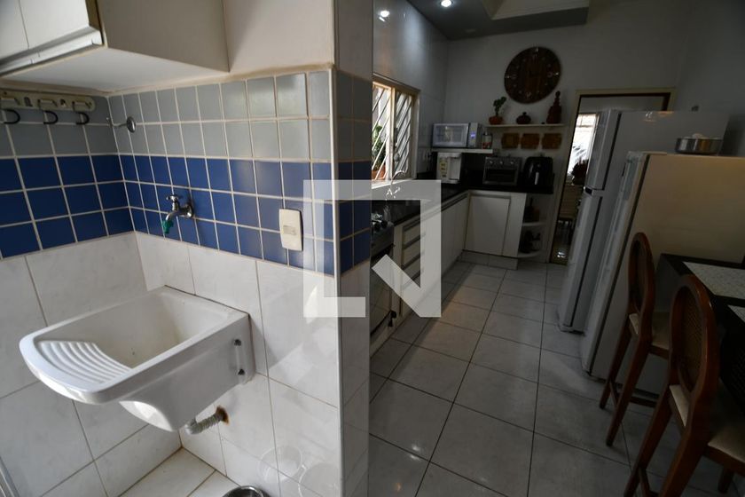Casa à Venda - Cambuí, 3 Quartos,  190 m2 em , Campinas - sp | SoloBR